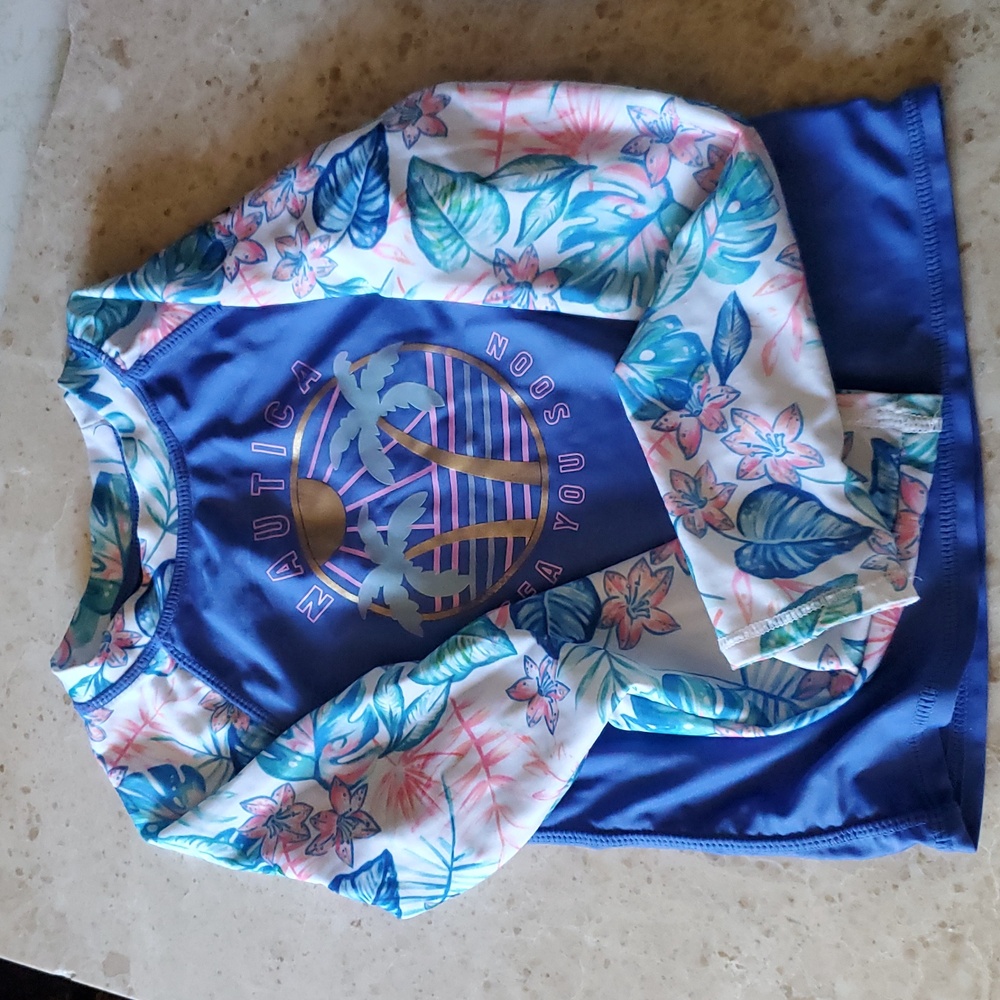 Nautica Kids Swim Long Sleeve Top Rash Guard Size 6